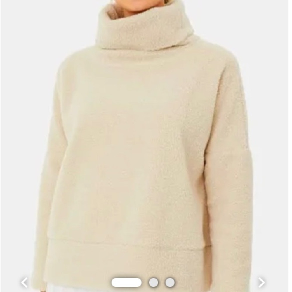 Tuckernuck Sherpa Teddy Fleece Turtleneck